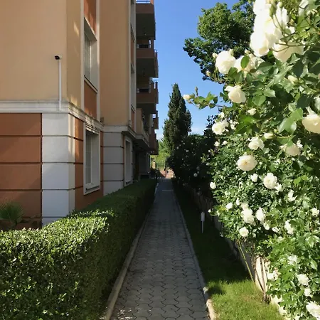 아파트 Pomorie Residence Apartments