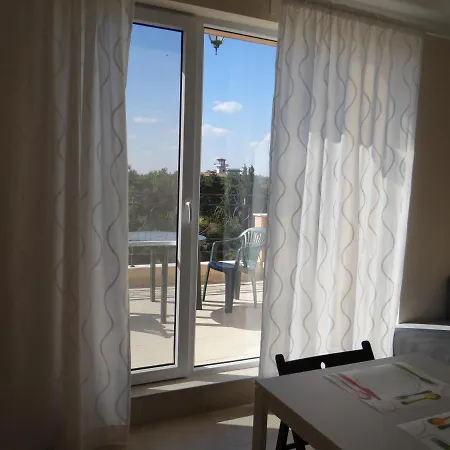 아파트 Pomorie Residence Apartments